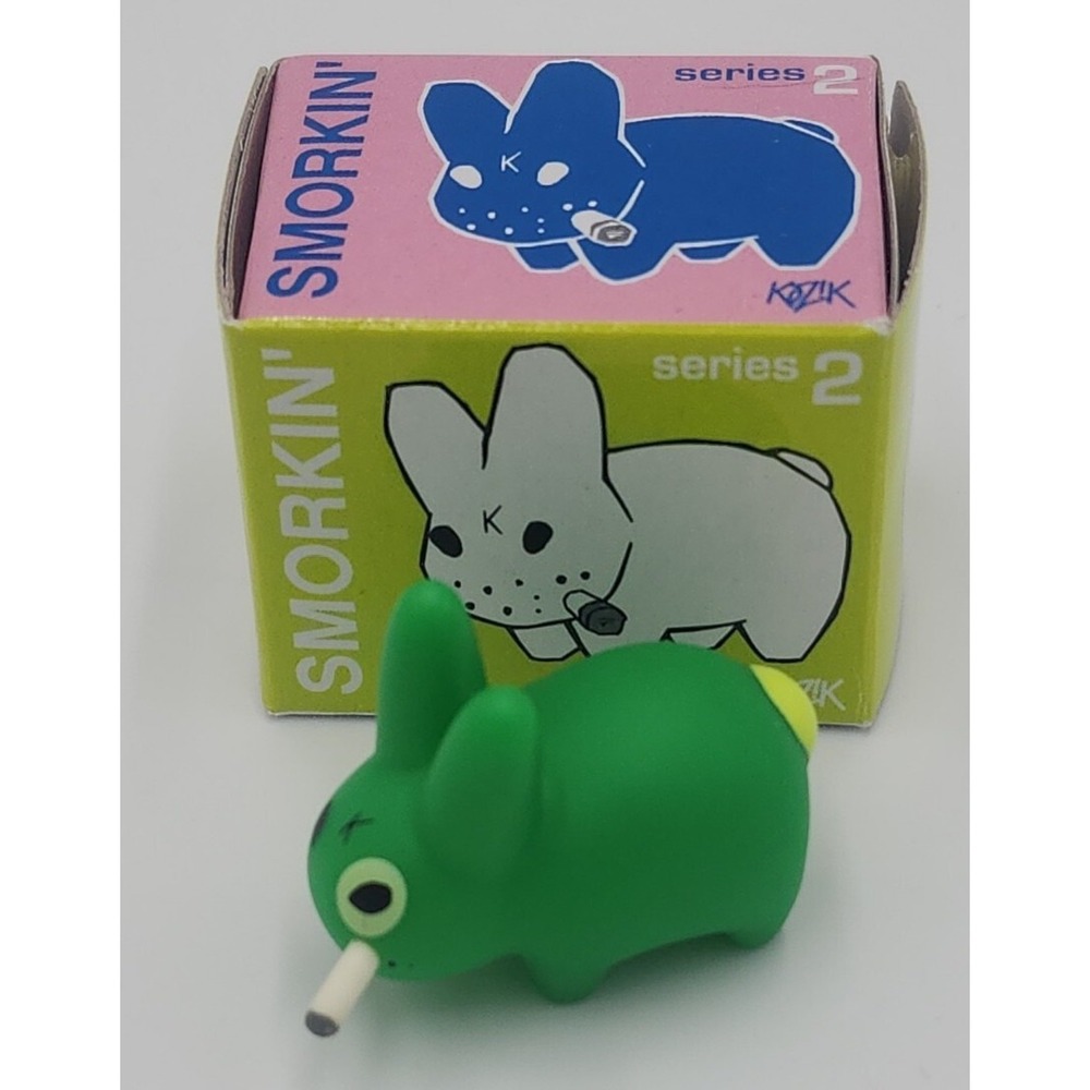 Kidrobot SMORKIN' LABBIT Series 2 FLORESCENT GREEN Mini Vinyl Figure 1.5" Kozik‎
